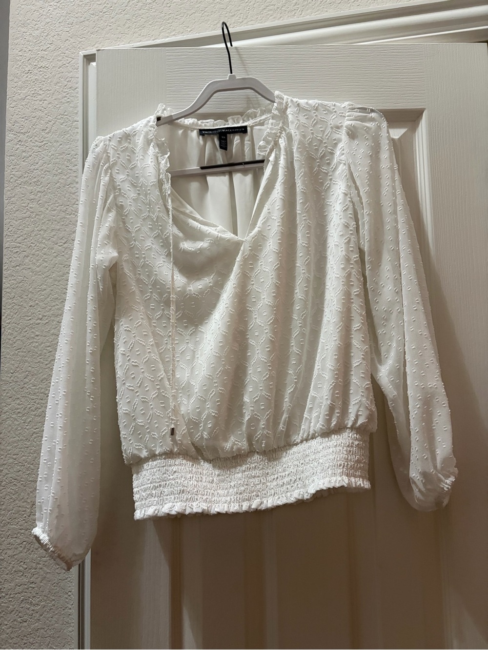 White House Black Market White Long-Sleeve Textured V-Neck Blouse
